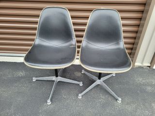 Pair Vintage Herman Miller Eames Naugahyde Fiberglass Shell Chair Swivel Base 5