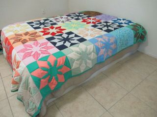 QUEEN Vintage Hand Pieced,  Quilted Textured Polyester MISSOURI DAISY Heavy Quilt 2