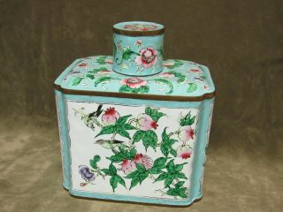 Vintage Made In China Canton Enamel Floral Blue White Tea Caddy Box W/cover