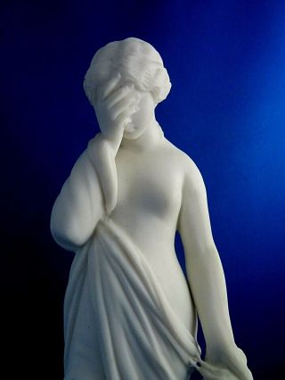 ANTIQUE 19THC WORCESTER STYLE PARIAN SEMI NAKED FEMALE FIGURE OF 