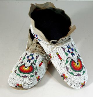 C1930s Pair Native American Cheyenne Indian Bead Decorated Hide Moccasins Beaded