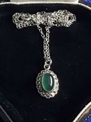 Lovely Antique Art Deco Solid Silver Green Agate & Marcasite Pendant & Chain