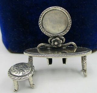 Attractive Vintage Sterling Silver Novelty Dolls House Miniature Dressing Table.