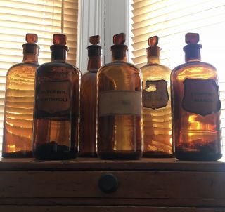 Antique Amber Brown Glass Apothecary Pharmacy Chemistry Poison Bottles 1920/30 