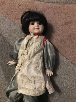 K Zasan R Chinese Vintage Porcelain Doll Hand Painted Quality Robes 28cm