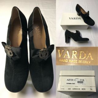 Vtg 1990 - 2000 Women’s Varda Shoes.  Black Suede W/shoe Buckles Size 7 1/2.  W/box