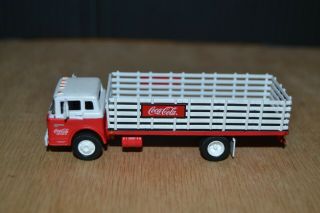 Athearn Rtr - 1/87 Ho Scale - Ford C - Series - Coca Cola Stake Bed Delivery Truck
