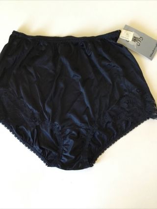Vintage 70’s Wondermaid Black Nylon Satinique Highwaisted Panties Sz.  7 Nwt
