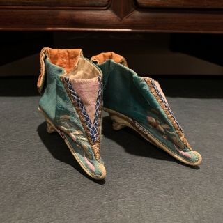 Chinese Antique Embroidered Bound Silk Feet Lotus Shoes