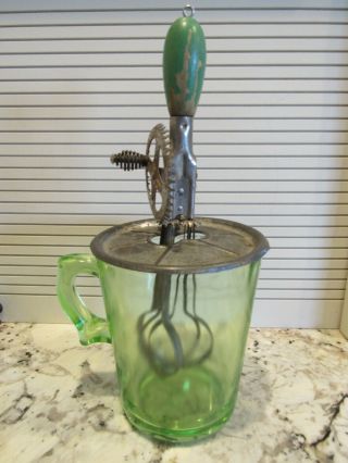 Vintage Hand Mixer,  Vintage Egg Beater Green Glass 4 Cup Bowl