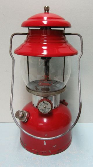 Vintage Coleman 200 A Lantern 7 - 62 Burgandy Sunshine Logo (29c)