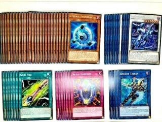 Yugioh - Competitive Deluxe Cyberse Quantum Dragon Deck,  15 Card Extra Deck