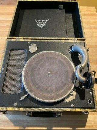 Antique Victrola Rca Portable Suite Case Record Player Crank