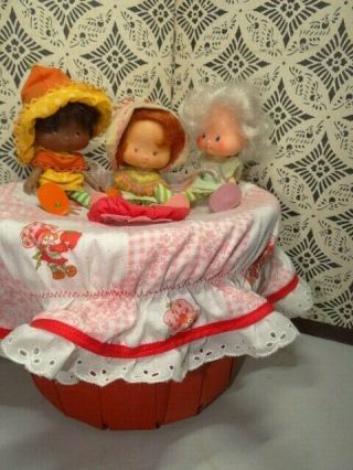 1980s Strawberry Shortcake Basket Carrier & 3 Dolls Cafe Ole Angel Cake Orange