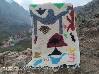 Azilal Vintage Boujaad Berber Moroccan Handmade Wool Carpet 5″x8″ Feet