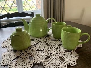 Lovely Rayware Tea Pot Sugar Bowl 2 Mugs