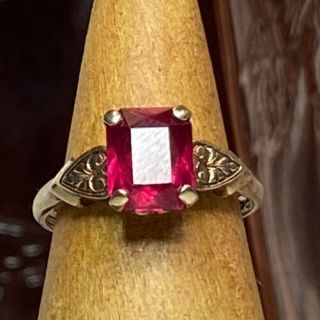 Antique Marked Hand Wrought 10k Yellow Gold Leaf Heart 2 Ct Natural Ruby Ring