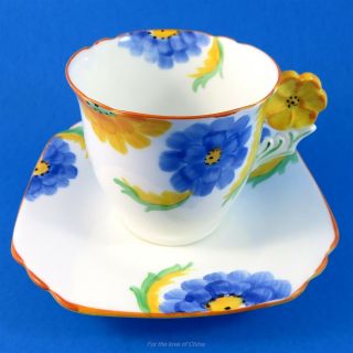 Flower Handle Art Deco With Blue & Yellow Daisies Collingwoods Tea Cup & Saucer
