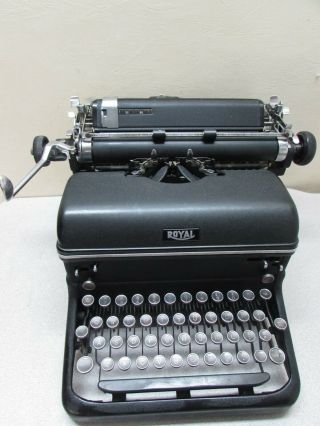 Antique 1937 Royal Kmm Magic Margin Glass Key Typewriter
