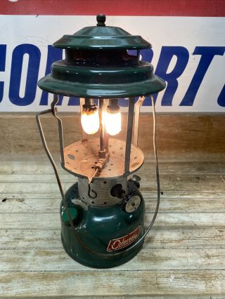1972 Coleman Double Mantle Lantern Model 220f Dated 10/72 No Globe