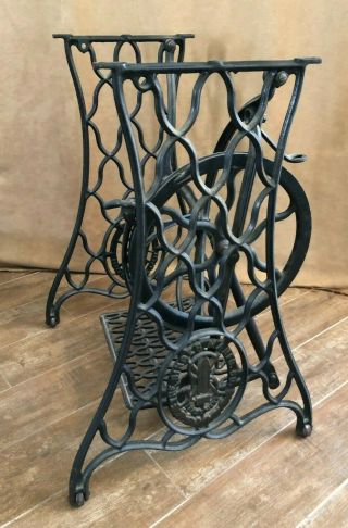 1892 Antique Singer Cast Iron Base Treadle Sewing Machine Table Legs Pedal Wheel