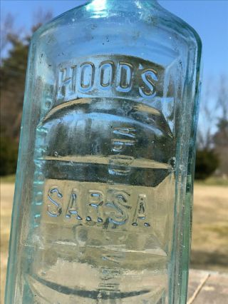 ANTIQUE APOTHACARIES Hood ' s Extract Sarsaparilla Green Bottle - Lowell,  Mass. 2