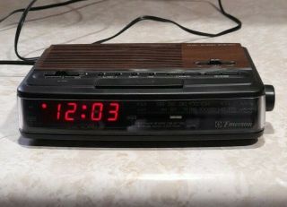 Vintage Emerson Am/fm Digital Alarm Clock Radio Ak2778 Sleep In (7) Min Snooze