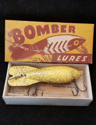 Vintage Wood Bomber Fishing Lure Painted Yellow W/ Glitter 617 Retail Box