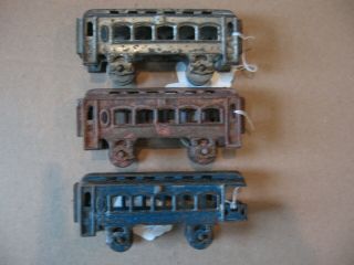 Antique vintage cast iron floor trains set of 3 Kenton coaches 2