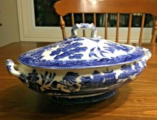 Blue Willow Royal Doulton " Willow " Flow Blue Covered Vegetable Dish Bowl Antique