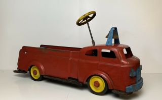 Vintage Antique Large 31” Wyandott Pressed Steel Ride On Fire Truck