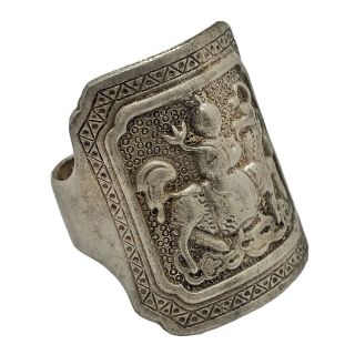 Antique Chinese Ring - Lion Image - Old Asian Artwork Jewelry - Silver Tone - B