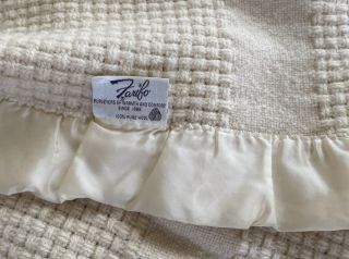 Vintage Faribo 100 Wool Blanket Satin Trim Ivory 66’x 72” Basketweave Pattern 3