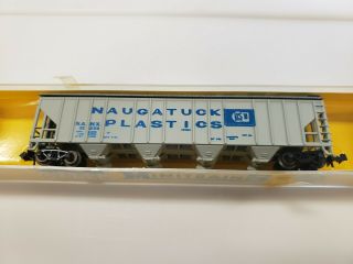 Minitrains Ahm N Scale 4446 I Naugatuck Plastics Covered Hopper