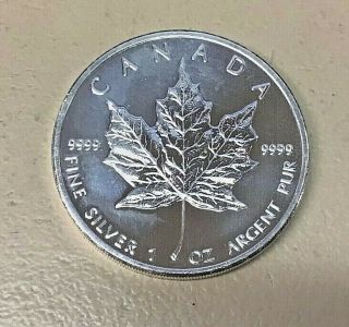 2009 Canadian Maple Leaf 1 Oz Silver 5 Dollars