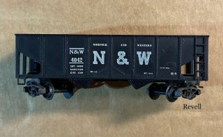Ho Scale Norfolk & Western N&w 4042 Two Bay Coal Hopper Revell Model Train Car