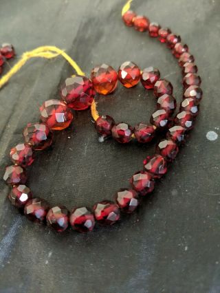 Antique Art Deco Marble Cherry Amber Bakelite Faceted Bead Necklace 15g