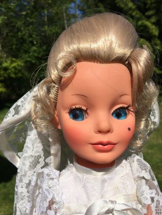 Vintage 1960s Furga Italy Alta Moda 18” Simone Bride Doll 2