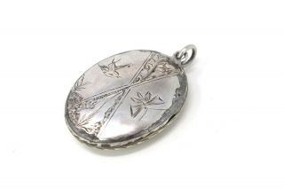 A Antique Victorian Sterling Silver Engraved Bird Locket Pendant 842