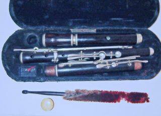 Estate Old Antique H.  F.  Meyer Hannover Wood Clarinet W/ Case & Accessories