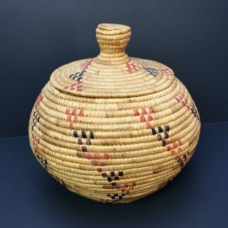 Antique Large Lidded Yupik Inuit Alaskan Native Indian Basket W/knob