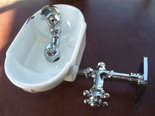 Vintage Cast Iron Porcelain Water Drinking Fountain Bubbler
