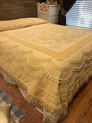 Vintage Cabin Crafts Needle Tuft Chenille Bedspread Butter Yellow Full/queen