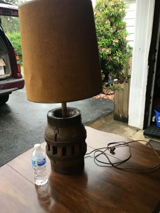 Antique Rustic Hand Made Large Oak Wagon Wheel Hub Table Lamp Mid Century Vtg