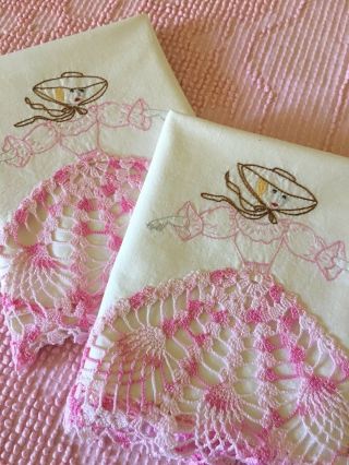 Pair Vintage Southern Belle Pillowcases Embroidered & Crocheted Pink A,