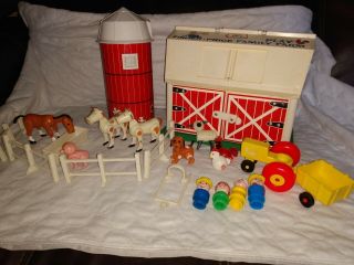 Vintage 1967 Fisher Price 915 Family Farm Barn Silo Animals People Complete