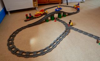 Vintage Lego Duplo Electric Train Set With Bridge (2741,  2738,  2736 Plus)