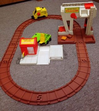 Vintage Fisher Price Lift & Load Railroad And Lumber Yard W/ Tracks Etc 943 944