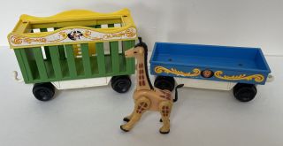 Vintage Fisher - Price Circus Train 1973 2 Cars 1 Giraffe