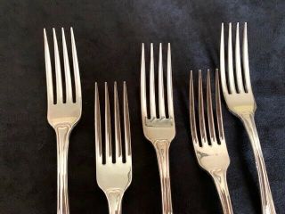 1881 Rogers Oneida Ltd,  1985 King James Flatware - Set of 5 Dinner Forks 7 - 5/8 